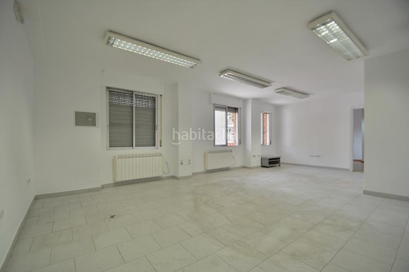 Foto 728445f2-f0e1-43e1-a442-44f64b985ef2. Alquiler oficina en Peñagrande Madrid