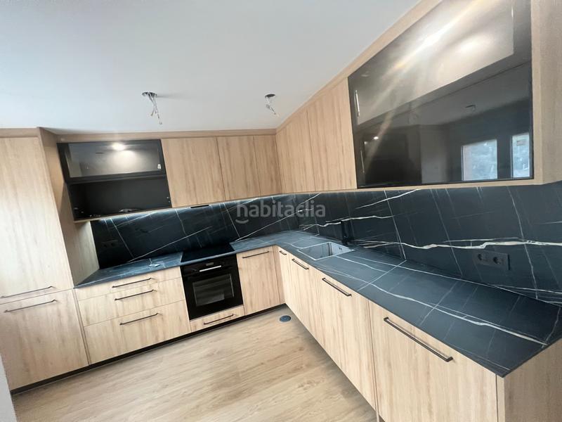 Foto 0486a22f-76e1-4800-95f9-a6549efda1b1. Chalet dans calle de los nardos 301 dans Marugán