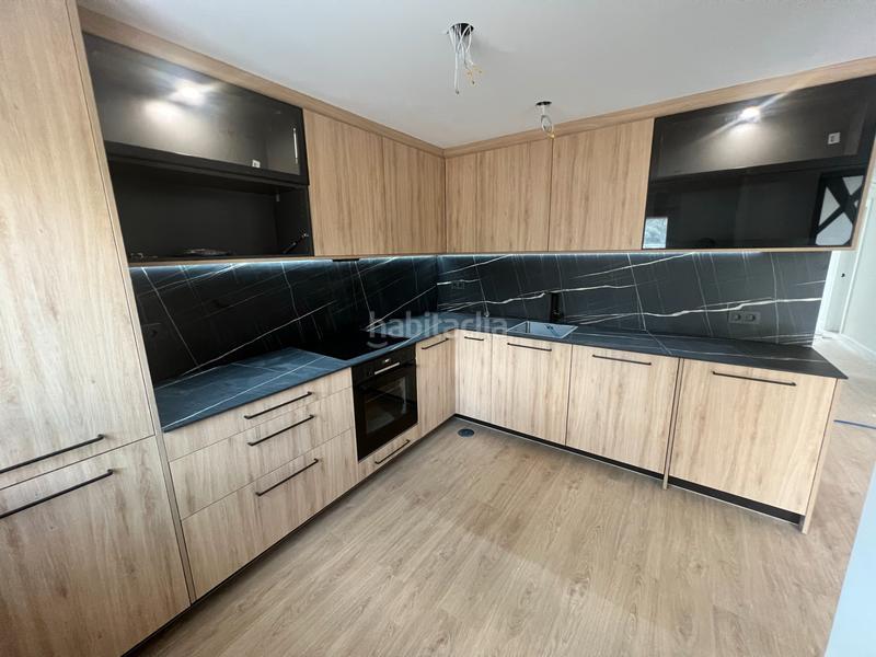 Foto 1fdf8c22-f8a9-4c2b-b463-7bbf8ed07f72. Chalet dans calle de los nardos 301 dans Marugán