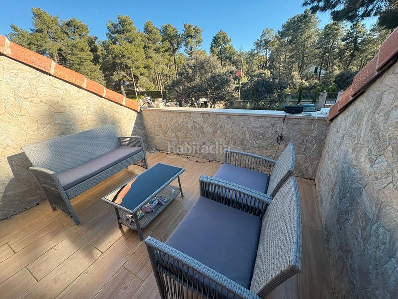 Foto 8bcde908-14ad-41cf-95b8-f7c9f07125da. Chalet dans calle de los nardos 301 dans Marugán