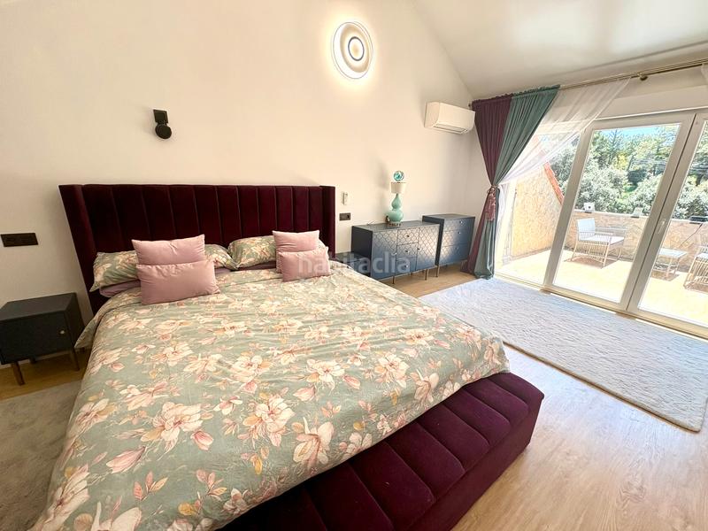 Foto 99eeb582-bad9-4ab2-9df7-8e289a3fbb56. Chalet dans calle de los nardos 301 dans Marugán