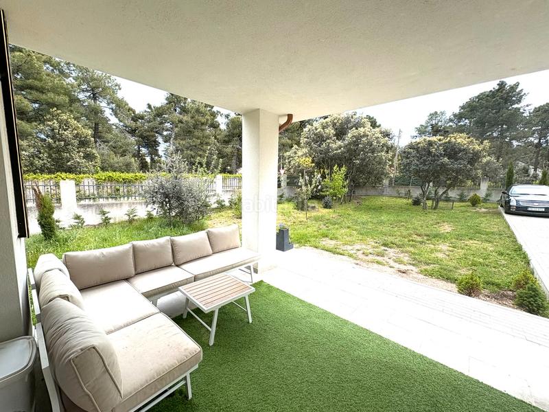 Foto fa32b7bb-0930-4715-98f6-be0db5be005b. Chalet dans calle de los nardos 301 dans Marugán