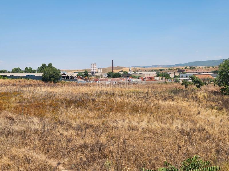 Foto 7ca97887-27d2-4e82-8e4c-c52785fb4d71. Terreno residencial en Marchamalo