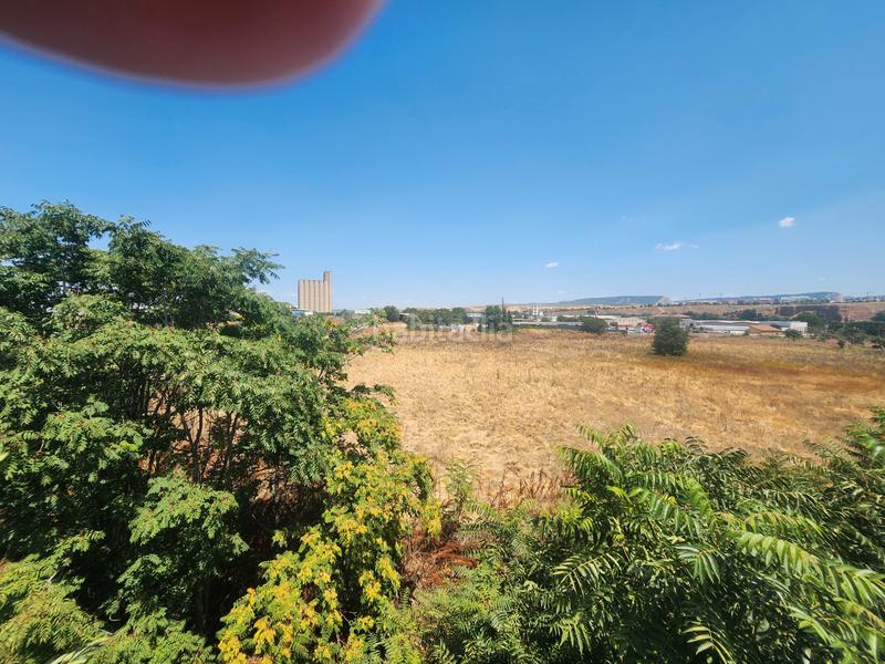 Foto b54e0d5f-269d-4192-a202-4b5ab6477599. Terreno residencial en Marchamalo