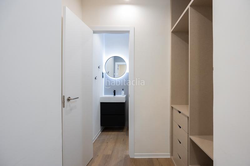 Foto b6a989cc-fcef-47cd-886e-fe6fe57598cb. Affitto appartamento in calle de santa cruz de marcenado 32 in Madrid