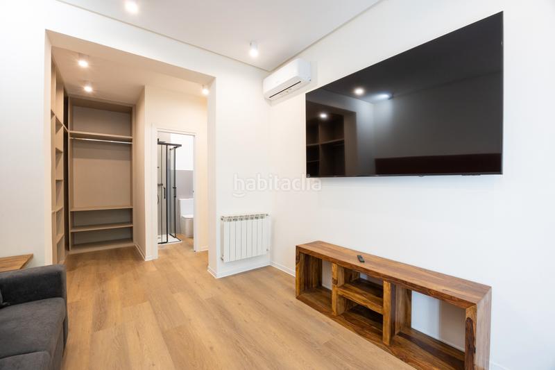 Foto 47b08f00-af7b-46a5-85e5-e51576af0f8b. Rent flat in calle de santa cruz de marcenado 32 in Madrid