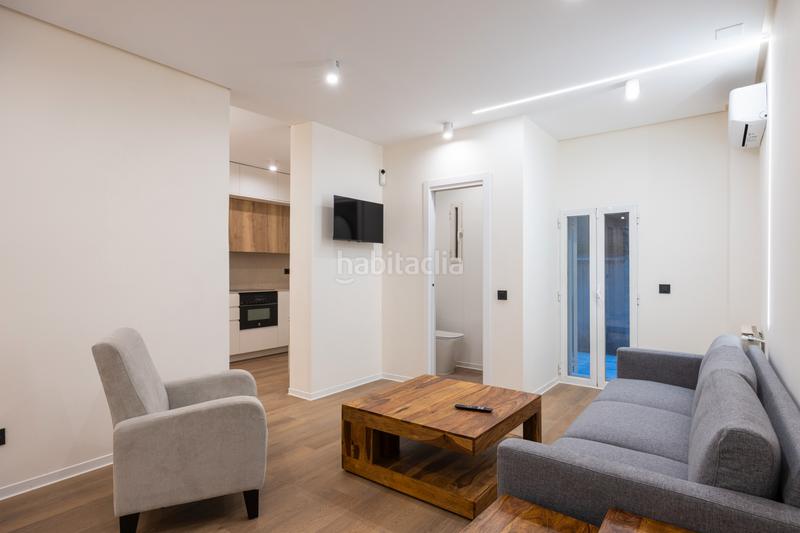 Foto f1b0e260-5d6b-4905-a990-bfe6efe8b433. Rent flat in calle de santa cruz de marcenado 32 in Madrid