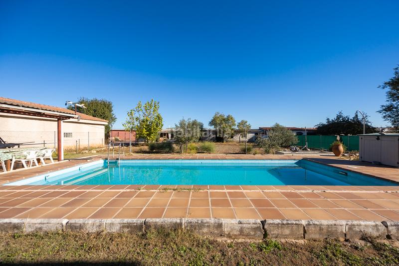 Foto 02541d11-ffb4-4ede-833c-ce3bd629aae4. Chalet en La Paloma-Asfain Azuqueca de Henares