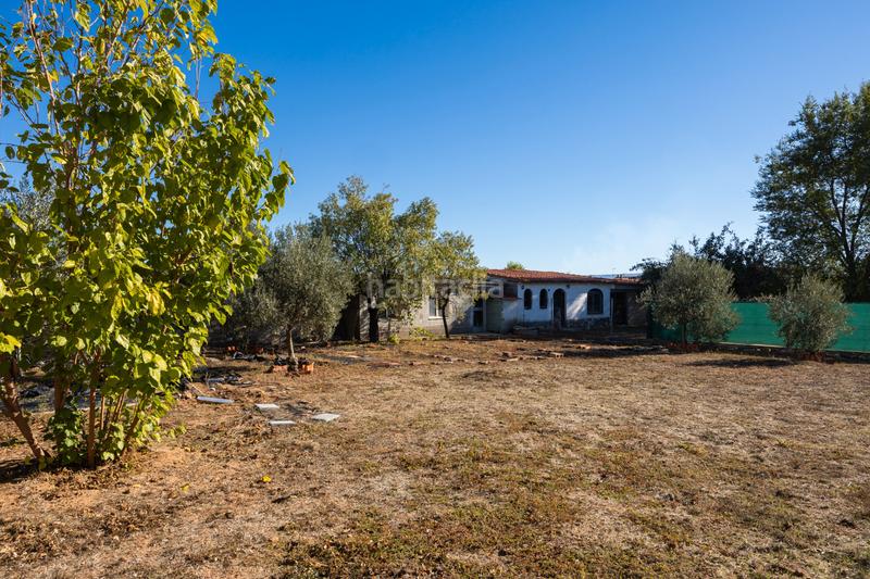 Foto e866fc7f-de83-42ac-b1cb-a7df0e9e051a. Chalet en La Paloma-Asfain Azuqueca de Henares