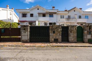 Chalet in Avenida de Vigo 45