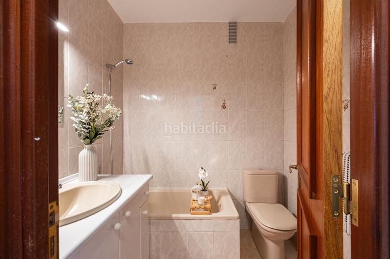 Foto 8b59104b-b105-43ff-8b00-c86bf771556e. Chalet dans avenida de vigo 45 dans Alpedrete