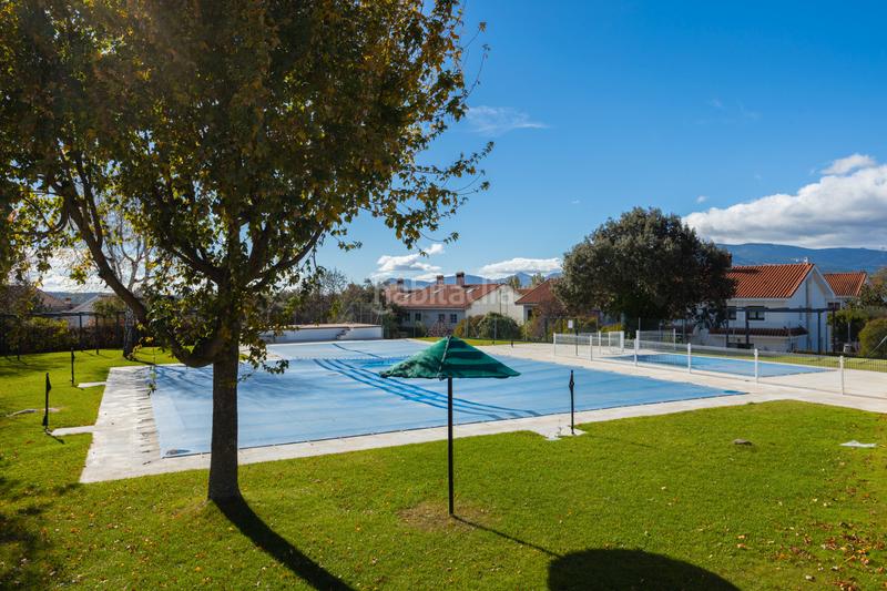 Foto 1494c8ff-a2d2-4176-b117-b5dde6f22092. Xalet a avenida de vigo 45 a Alpedrete