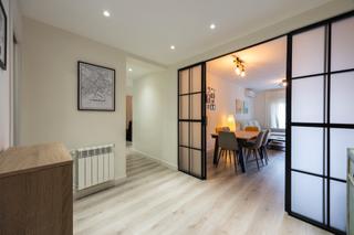 Etagenwohnung in Calle de Embajadores