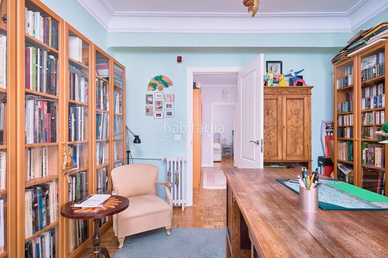 Foto 6810c4ca-d1aa-4485-8b30-c45e7a5fc225. Piso en Palos de Moguer Madrid