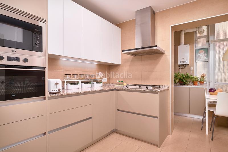 Foto a9fa9696-68d6-47ab-8814-b2b8d3cd6916. Piso en Palos de Moguer Madrid