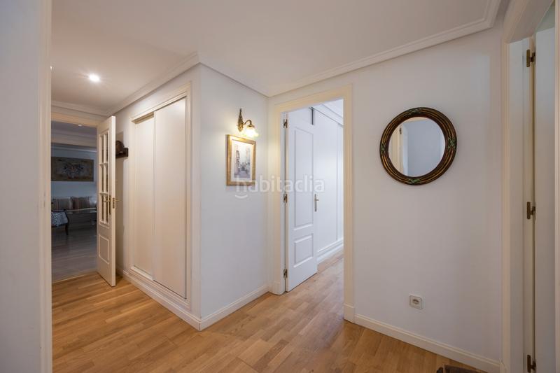 Foto e91f6818-e6e2-4b83-aefd-e411e5793bc0. Affitto appartamento con parcheggio piscina in Valdemarín Madrid