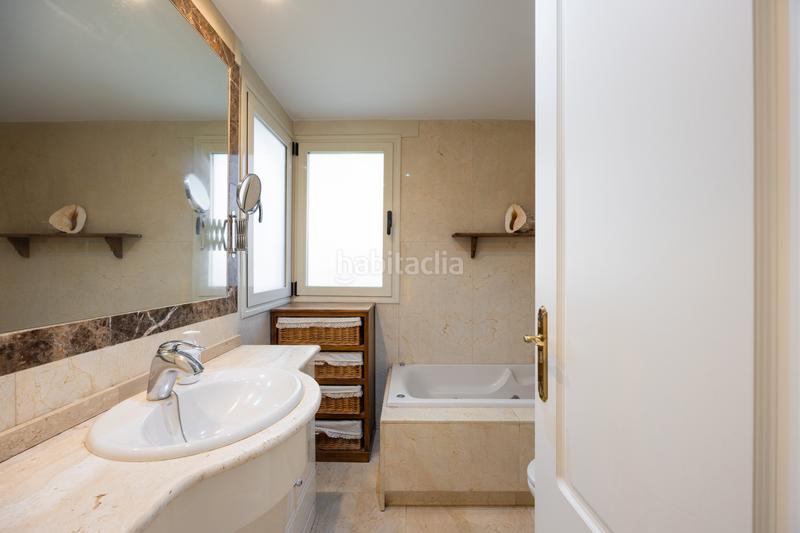 Foto 585fb783-19f2-4b75-a7b9-892f27551269. Miete etagenwohnung mit parking pool in Valdemarín Madrid