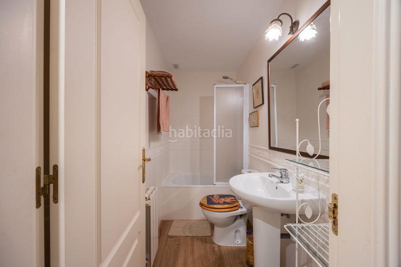 Foto b137de61-7fa8-4ca3-ad28-ac2330475fa6. Miete etagenwohnung mit parking pool in Valdemarín Madrid