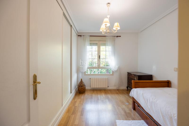 Foto 212ef13e-b7aa-43f9-a36d-b07b3893fbb8. Rent flat with parking pool in Valdemarín Madrid