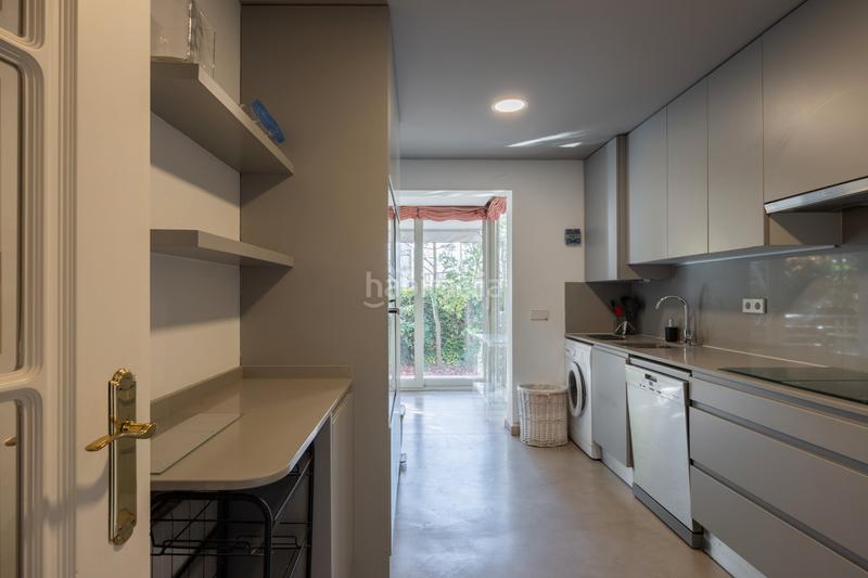 Foto 55ae8cc0-ab17-495b-ad95-c8cb3d2c7dbe. Rent flat with parking pool in Valdemarín Madrid