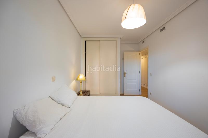 Foto cba453d9-daf3-41c2-9277-1fd7806b2cd7. Rent flat with parking pool in Valdemarín Madrid