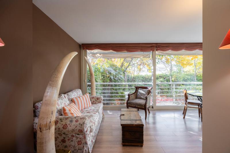 Foto d5617f7d-f90f-4c67-be59-f0b2598bcf5b. Rent flat with parking pool in Valdemarín Madrid