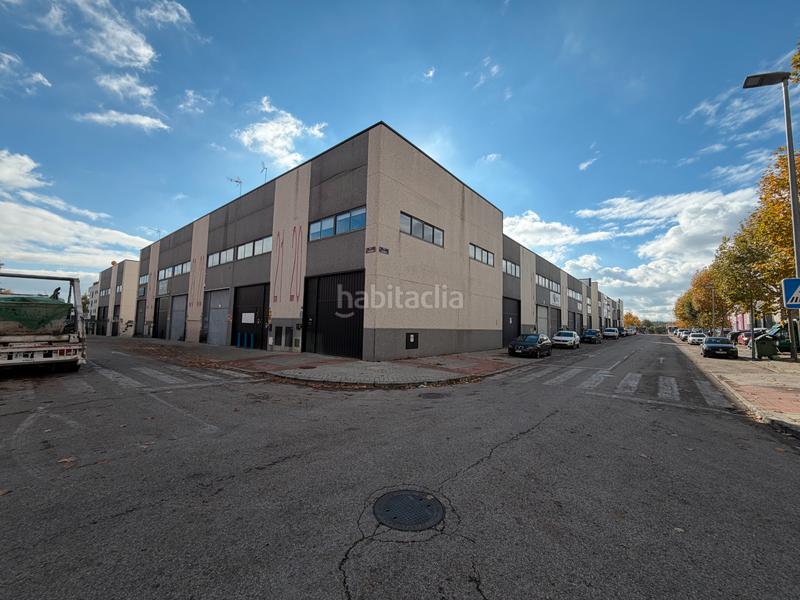 Foto 1be299dd-b0b5-463c-917e-5b7c8cc6aa97. Rent industrial building in calle pedrezuela 19 in Alcorcón