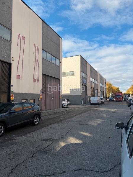 Foto 9c9a765c-e61f-417a-b044-881807a57b40. Rent industrial building in calle pedrezuela 19 in Alcorcón