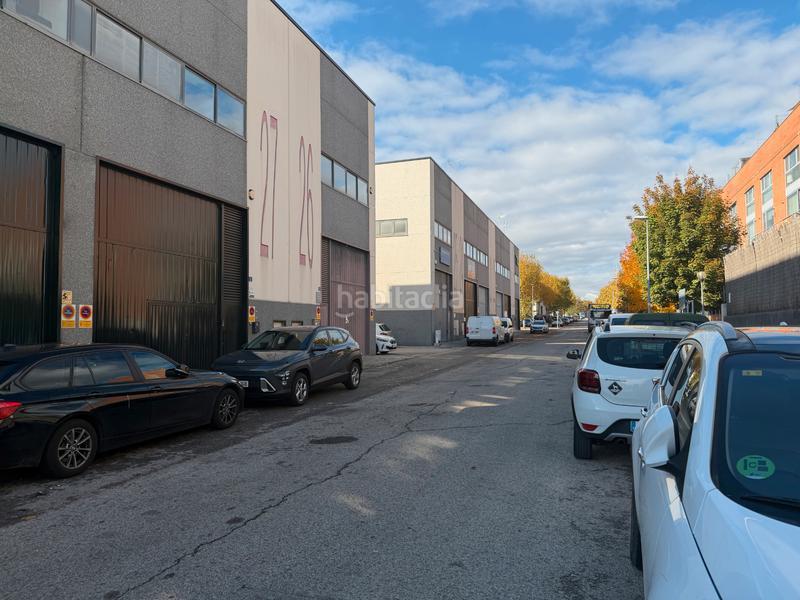 Foto 2337cc47-ff5b-45f8-a373-02a3a4830ef2. Alquiler nave industrial en calle pedrezuela 19 en Alcorcón