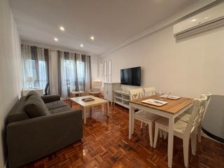 Flat in Plaza de los Mostenses 9