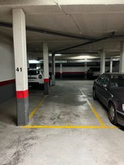Autoparkplatz in Calle del general pintos 10
