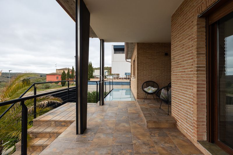 Foto c7de2a6e-24d2-4aba-8d36-df940fd1a76a. Xalet amb calefacció aparcament piscina a Layos