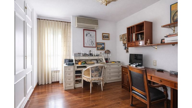 Foto 258ba9f5-1a16-4b47-b630-4bb831fd82f7. Pis amb calefacció aparcament piscina a Nueva España Madrid