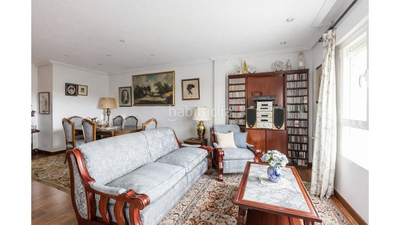 Foto 69d57725-8487-4a73-8980-fd0721568270. Pis amb calefacció aparcament piscina a Nueva España Madrid