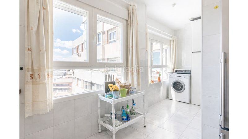 Foto 81c21043-cbd7-416a-8f66-74ce2edd8aa9. Pis amb calefacció aparcament piscina a Nueva España Madrid