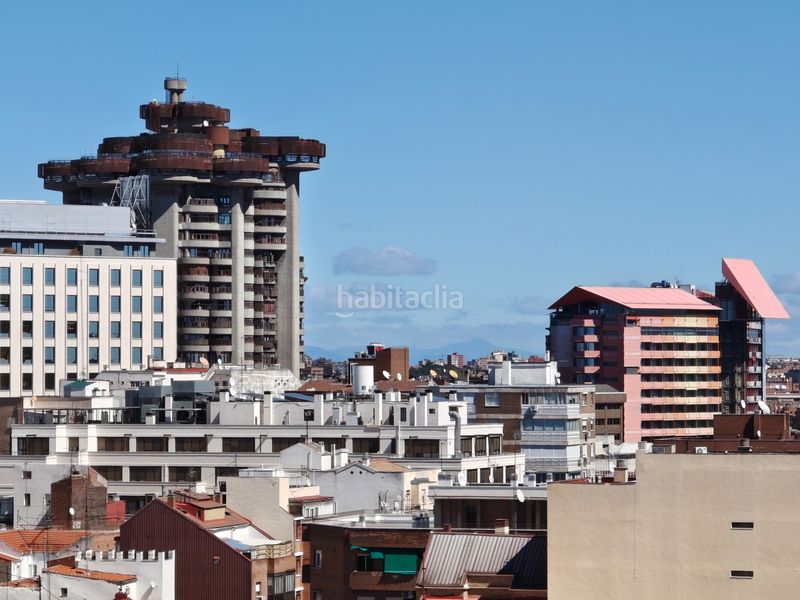 Foto 8e9210ce-a117-4873-8882-a03e03a2dcd7. Pis amb calefacció aparcament a Guindalera Madrid