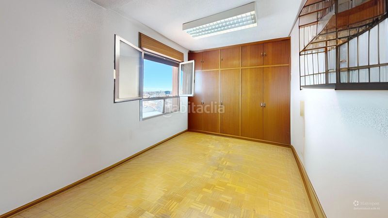 Foto aaa83309-674b-40f8-b13b-e6b9e2d0f8ad. Pis amb calefacció aparcament a Guindalera Madrid