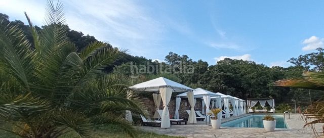 Foto 087a1579-ee74-434b-958b-3aba40f967c2. Edificio in Villamiel