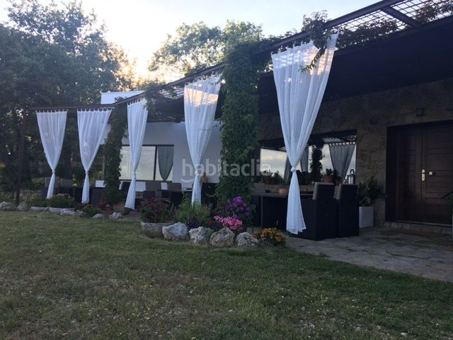 Foto 79159d35-2fb7-4d48-9475-6857df03dfe1. Edificio in Villamiel