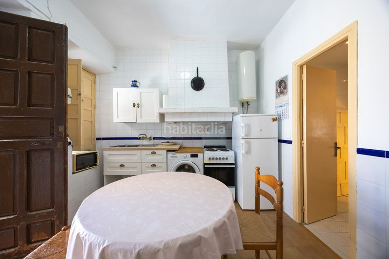 Foto 2272aff7-be21-4305-b580-6afcbb562359. Casa adossada a plaza santa catalina 2 a Puente del Arzobispo (El)