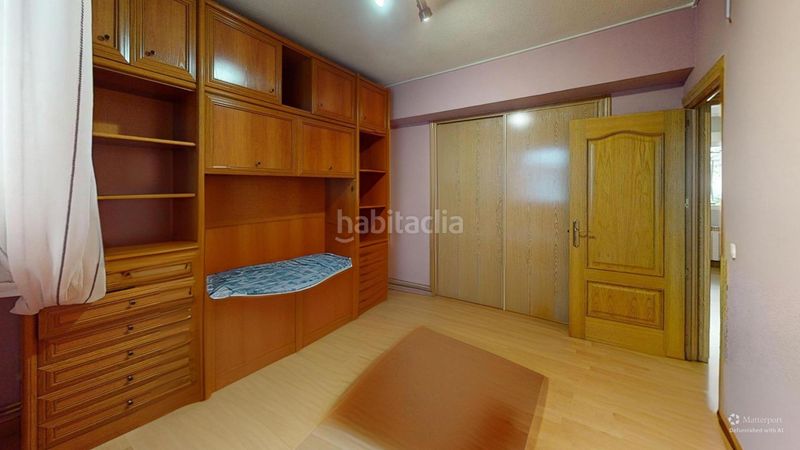 Foto b08c441c-e34d-4265-9ce7-51d910640e08. Pis a Ventas Madrid
