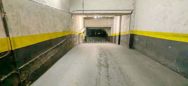 Foto f85f8941-f93f-4df2-b1cf-4b5902d593de. Alquiler parking coche en calle de cartagena 44 en Madrid
