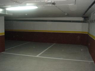 Lloguer Aparcament cotxe en Calle estrella de elola 20. Plaza doble