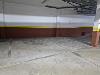 Affitto Posto auto  Calle estrella de elola 20. Parking individual