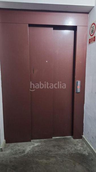 Foto 09f75e1d-00c6-41a6-a6ac-e1235e9cf0cf. Aparcament cotxe a Ambroz Madrid