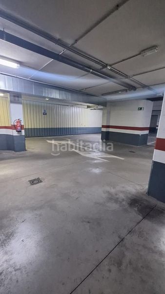 Foto 7fbd9c64-a04c-49b1-9c40-d46fdaa8508d. Aparcament cotxe a Ambroz Madrid