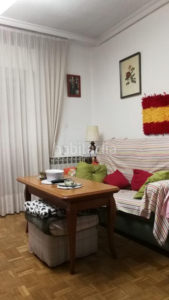Foto 82c3b736-bd94-4532-891f-142db7db8994. Piso en Ambroz Madrid