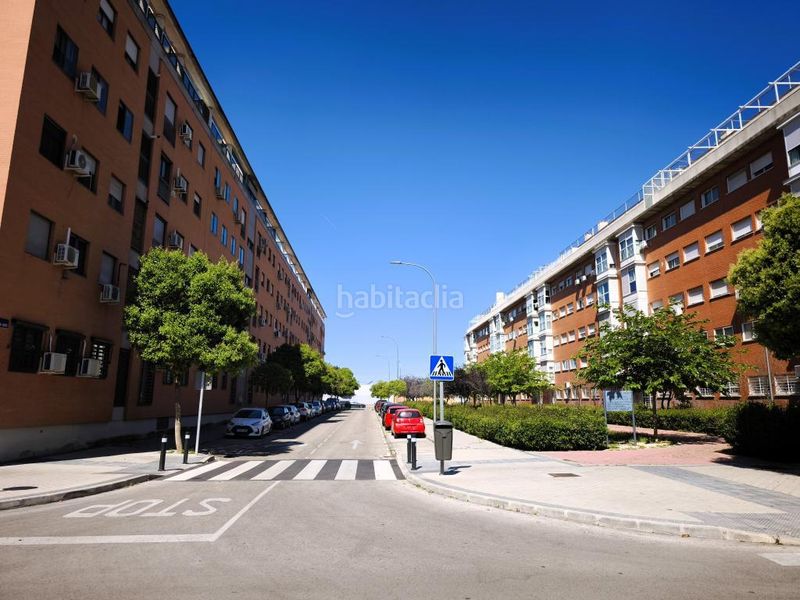 Foto 2d9d06f9-096e-47a9-8142-fcc75e7761fb. Pis amb calefacció aparcament a Villaverde Alto Madrid