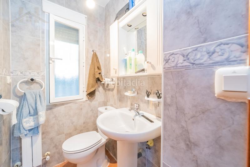 Foto 2aa882a8-9dac-42a6-a25d-872fa8acc150. Xalet amb calefacció aparcament piscina a Tiemblo (El)