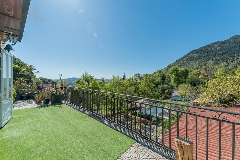 Foto 9ff25a75-6445-4385-9b17-f5e05101d009. Xalet amb calefacció aparcament piscina a Tiemblo (El)